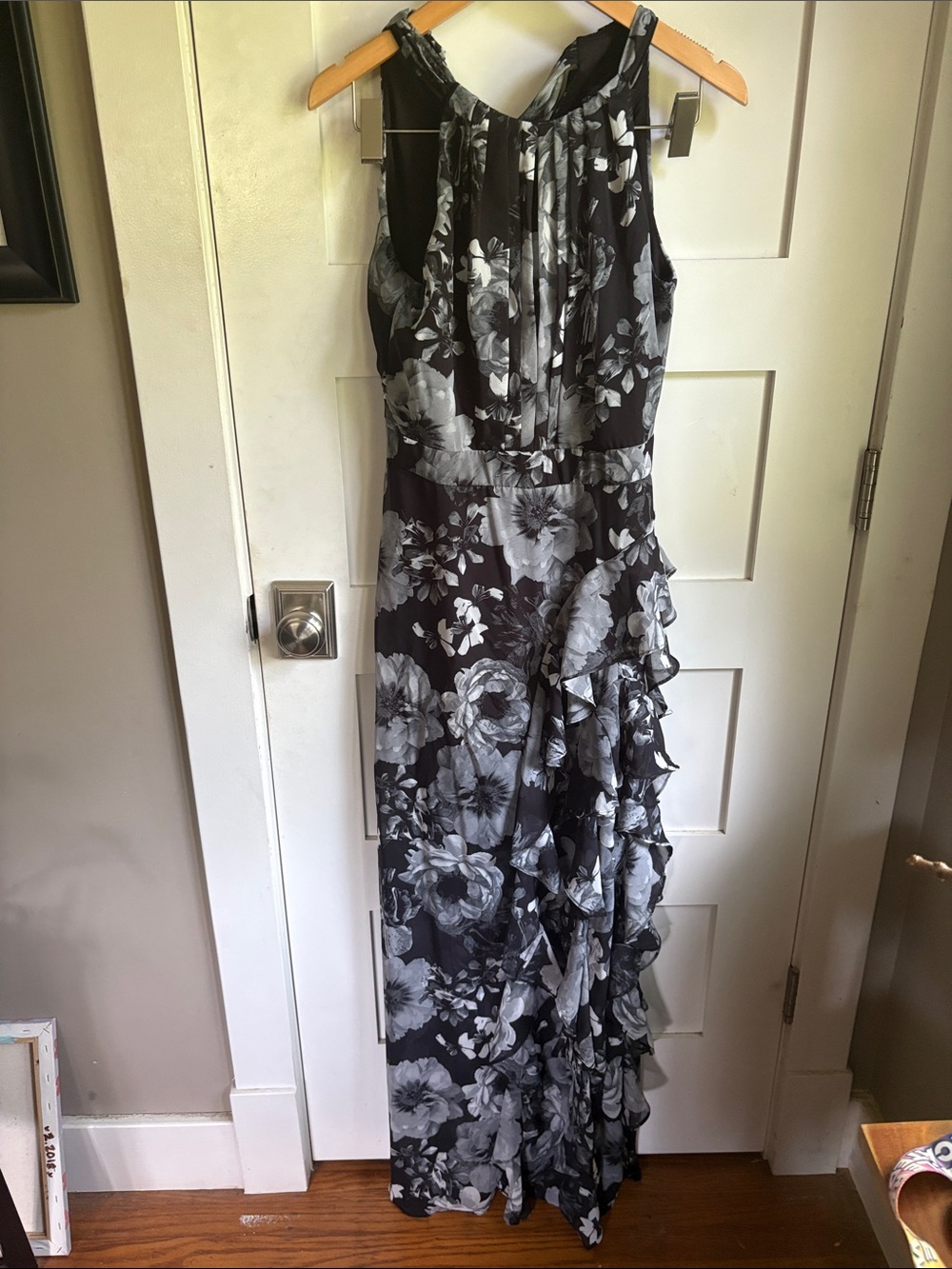 Betsy & Adam Women's Black & Gray Floral Ruffle Maxi Dress